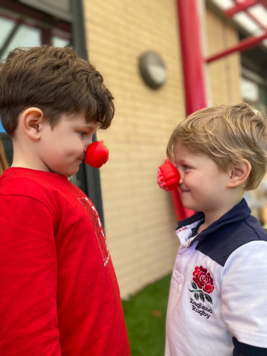 Red Nose Stand Off