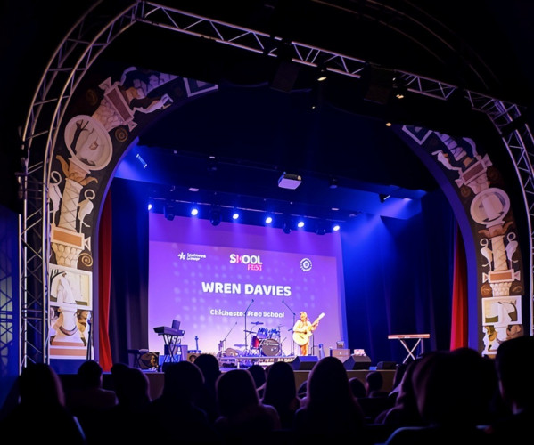 Wren Davies Image