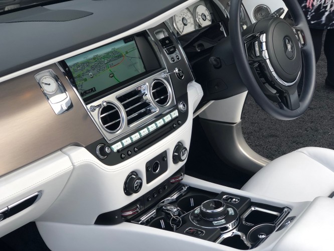 Y3 Rolls Royce Console