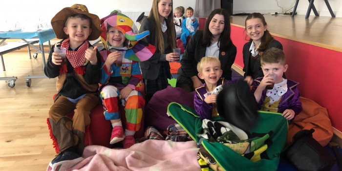 Year 7 And Primary In The Cafe